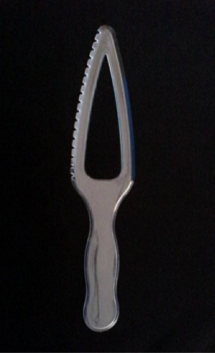 Pisau Plastik Kue Ulang Tahun 22x5cm (100pcs)